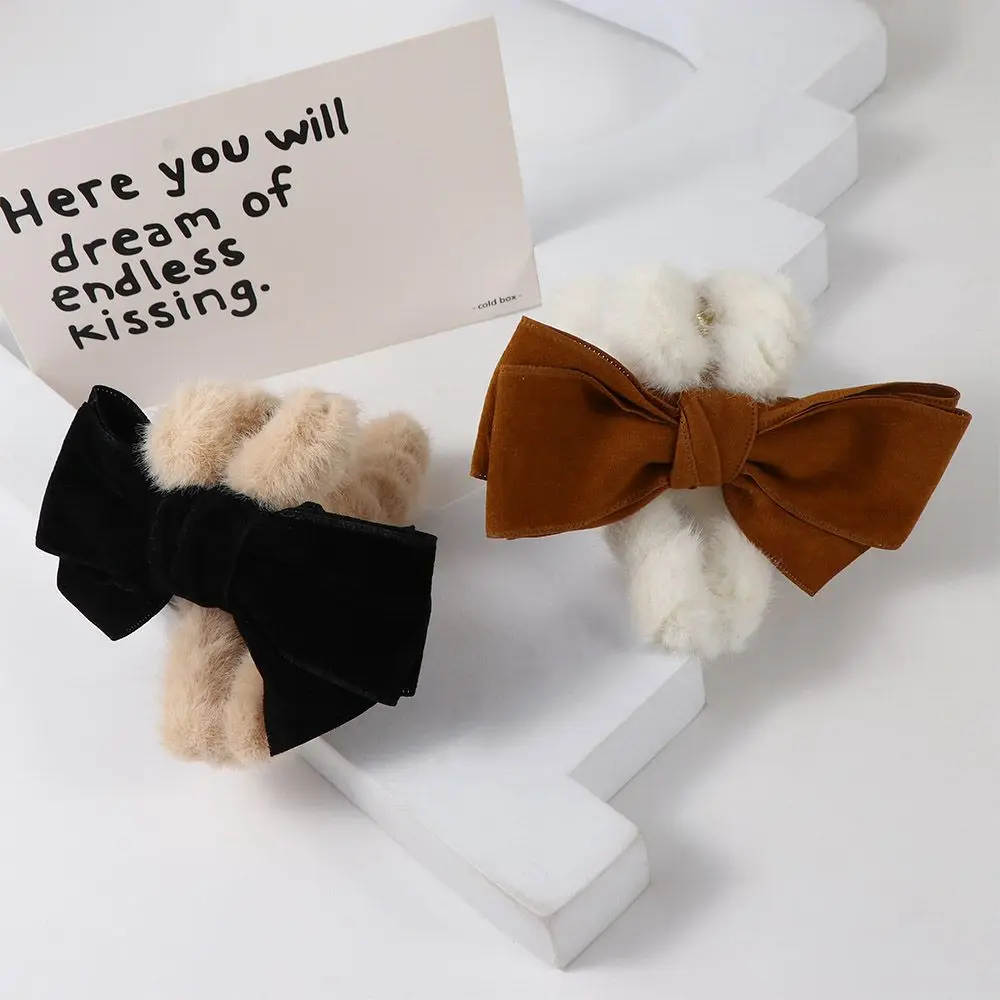 Winter Plush Hair Claw Elegant Large Bow Back Head Hair Catch Clip Female Acrylic Shark Clip Hairpin Headwear Hair Accessories
Winter Plush Hair Claw Elegant Large Bow Back Head Hair Catch Clip Female Acrylic Shark Clip Hairpin Headwear Hair Accessories