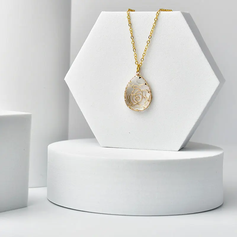 xiaoboACC Korean Fashion Crystal Pendant Necklace for Women Temperament Luxury Retro Hanging Neck Chain Party Jewelry
xiaoboACC Korean Fashion Crystal Pendant Necklace for Women Temperament Luxury Retro Hanging Neck Chain Party Jewelry
