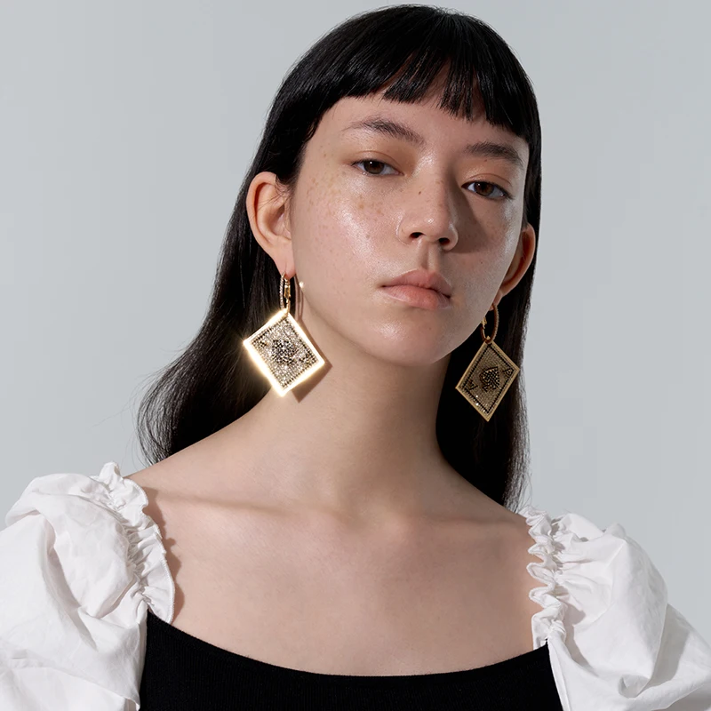 Fashion Jewelry
Fashion Jewelry