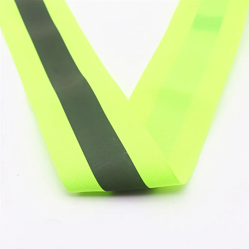 Светоотражающая сшитая ткань 50 мм с тесьмой для жилета, ночная светоотражающая лента, предупреждающий ремень безопасности, светоотражающая пленка 2-5 м
Светоотражающая сшитая ткань 50 мм с тесьмой для жилета, ночная светоотражающая лента, предупреждающий ремень безопасности, светоотражающая пленка 2-5 м