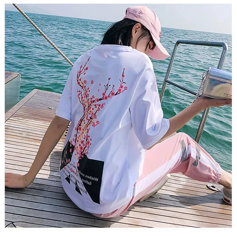 2021 Summer New Fashion Korean Loose Short-sleeved Trousers Casual Multi-style Matching Two-piece Female Suit
2021 Summer New Fashion Korean Loose Short-sleeved Trousers Casual Multi-style Matching Two-piece Female Suit