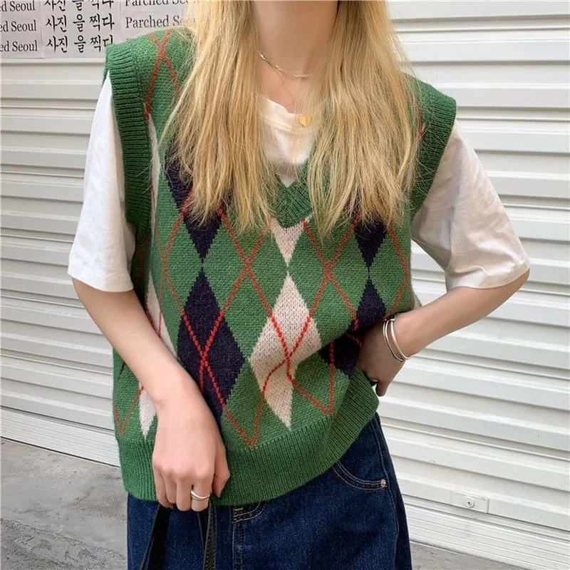 Women 2022 Casual Wool Sweater Vest Korean Style Vintage Argyle Plaid V Neck Sleeveless Pullover Waistcoat Knitted Tank Top T643
Women 2022 Casual Wool Sweater Vest Korean Style Vintage Argyle Plaid V Neck Sleeveless Pullover Waistcoat Knitted Tank Top T643