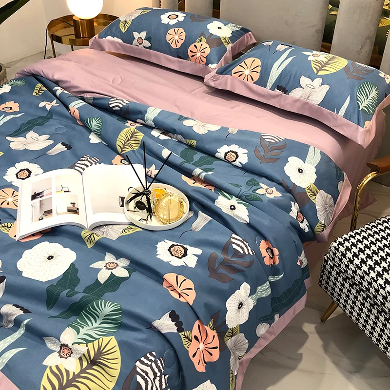 2.2M*2.4M Sizes Bed Quilt 4PCS Sets High Quality Summer Blanket Ice Silk Comforters Luxury Embossing Quilt Sofa Couple Bedcover
2.2M*2.4M Sizes Bed Quilt 4PCS Sets High Quality Summer Blanket Ice Silk Comforters Luxury Embossing Quilt Sofa Couple Bedcover
