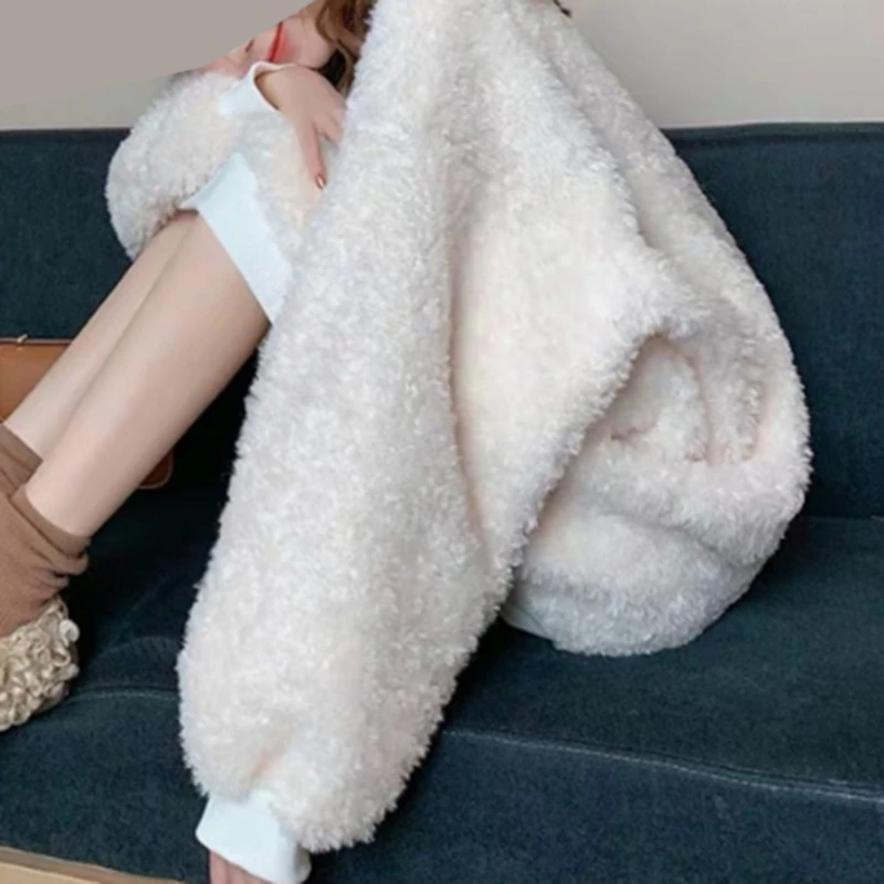 Fleece Sweatshirts For Women Autumn O Neck Long Sleeve Pullover Coats Female Plush Warm Tunic Clothing Plus Size 2XL
Fleece Sweatshirts For Women Autumn O Neck Long Sleeve Pullover Coats Female Plush Warm Tunic Clothing Plus Size 2XL