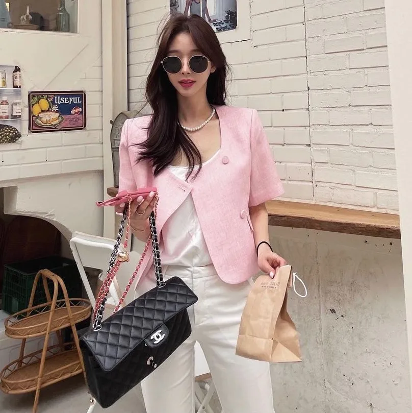 Korea Chic Retro Summer Elegant Sweet Pink Tweed Short Sleeve Jacket 2021 Fashion Lady Outwear Women's Clothing 
Korea Chic Retro Summer Elegant Sweet Pink Tweed Short Sleeve Jacket 2021 Fashion Lady Outwear Women's Clothing