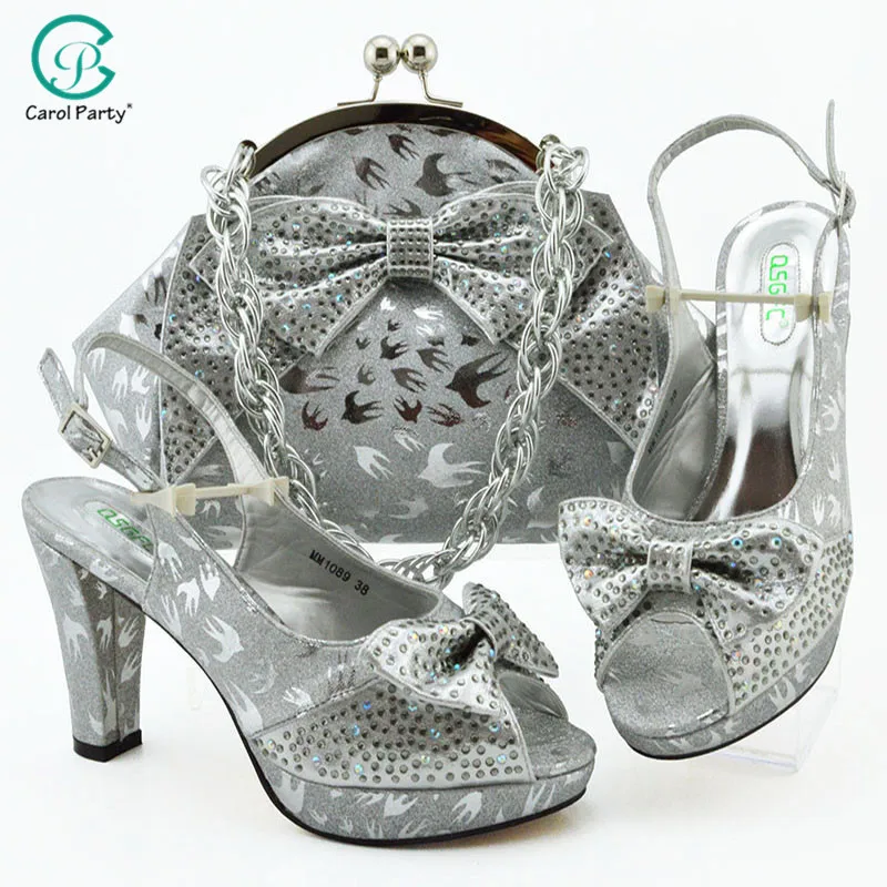 Hot Selling Italian Design Fashion Special Butterfly-Kont Decoration Style Party Ladies Shoes and Bag Set in Silver Color
Hot Selling Italian Design Fashion Special Butterfly-Kont Decoration Style Party Ladies Shoes and Bag Set in Silver Color