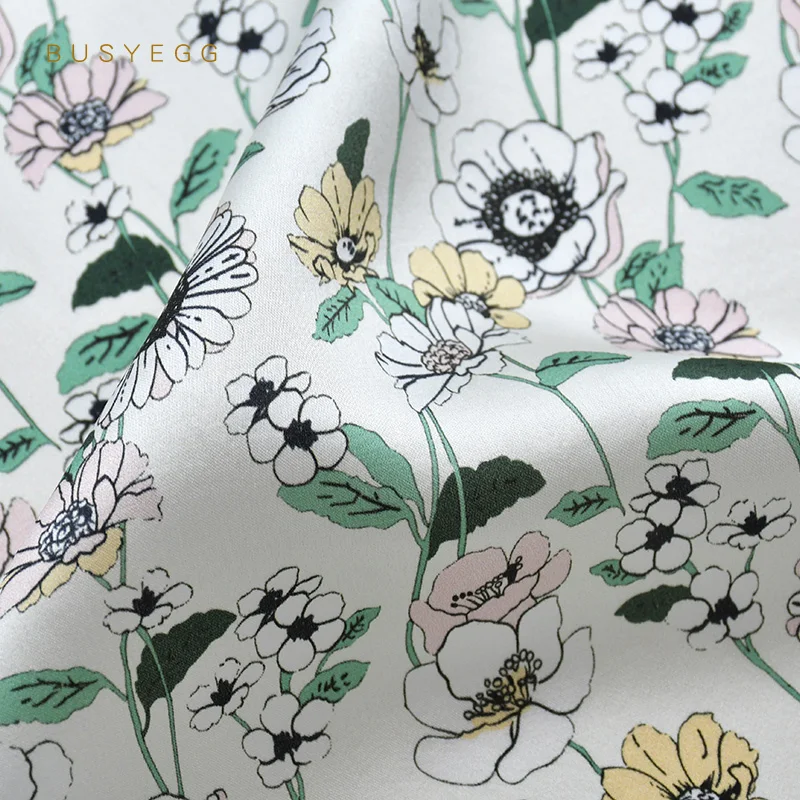 Busy Egg brand white orange double color pure silk women scarf square bandana for girl headscarf foulard hijab scarves lady warp
Busy Egg brand white orange double color pure silk women scarf square bandana for girl headscarf foulard hijab scarves lady warp