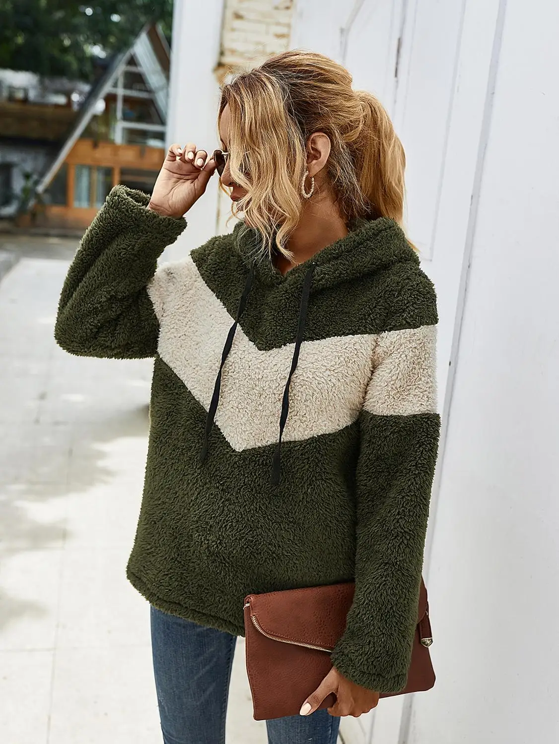 Women Winter Hoodies Warm Oversized Plus Size Velet Woman Sweatshirts Hooded Female Teddy Bear Hoody Tops Tracksuit Autumn 2020
Women Winter Hoodies Warm Oversized Plus Size Velet Woman Sweatshirts Hooded Female Teddy Bear Hoody Tops Tracksuit Autumn 2020