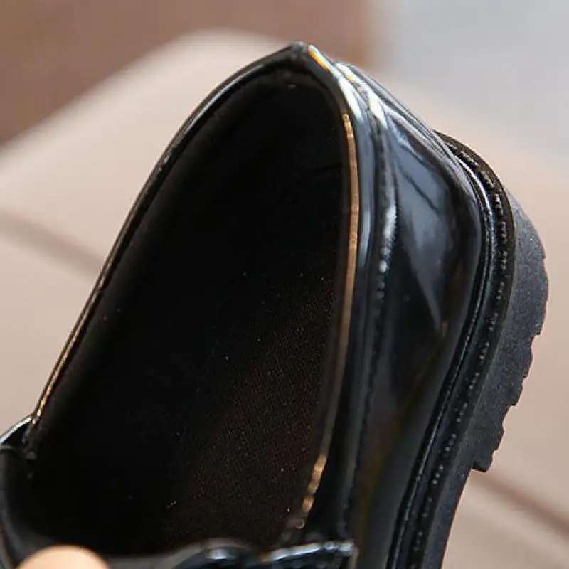 Ainyfu New Girls Patent Leather Single Shoes 2021 Spring Autumn Children's Shoes Fashion Student Vintage Performance Girls Shoes
Ainyfu New Girls Patent Leather Single Shoes 2021 Spring Autumn Children's Shoes Fashion Student Vintage Performance Girls Shoes