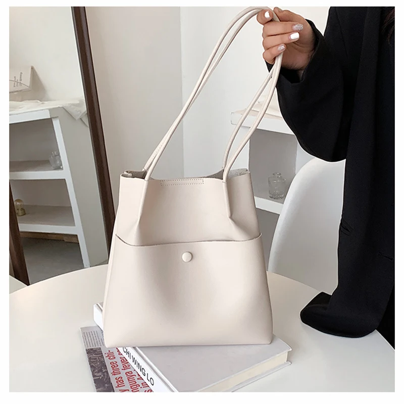 Large Capacity Crossbody Bag Leather Handbags Women Bucket Shoulder Bag Fashion Women's Messenger Bags Luxury Designer Handbag
Large Capacity Crossbody Bag Leather Handbags Women Bucket Shoulder Bag Fashion Women's Messenger Bags Luxury Designer Handbag