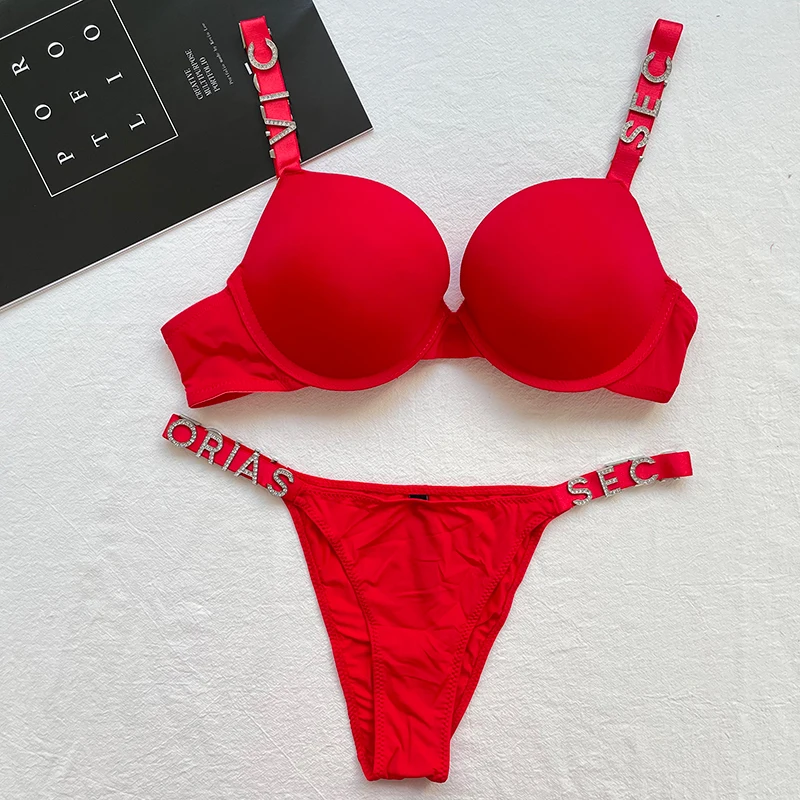 Brand Design Letter Rhinestone Lingerie Set Women Push Up Bra And Panty 2 Piece Briefs Sets Sexy Backless Underwear Set lenceria
Brand Design Letter Rhinestone Lingerie Set Women Push Up Bra And Panty 2 Piece Briefs Sets Sexy Backless Underwear Set lenceria