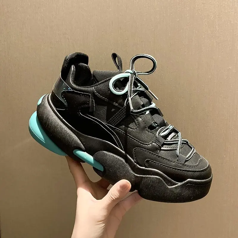 PU Black white Sport Shoes for Women Vulcanize Shoes Sneakers Women Woman Chunky Female Casual Sneaker Zapatillas Mujer
PU Black white Sport Shoes for Women Vulcanize Shoes Sneakers Women Woman Chunky Female Casual Sneaker Zapatillas Mujer