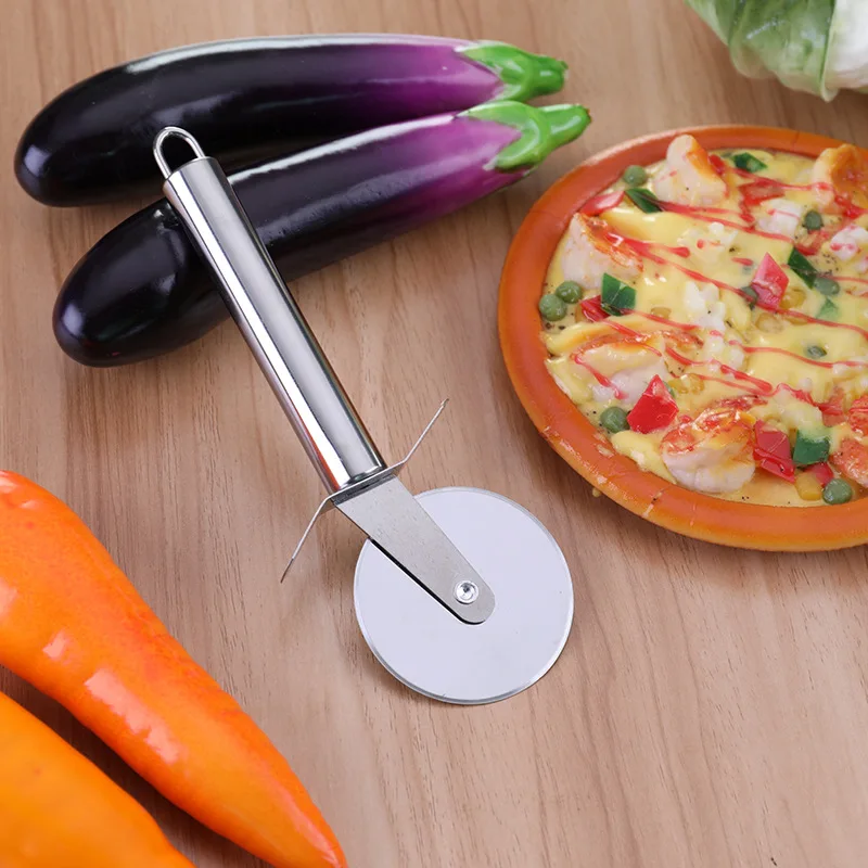 Factory Stainless Steel Pizza Single Wheel Cutter Pizza Knife kitchen Tools Cut Pizza Tools Kitchen Accessories Tools
Factory Stainless Steel Pizza Single Wheel Cutter Pizza Knife kitchen Tools Cut Pizza Tools Kitchen Accessories Tools