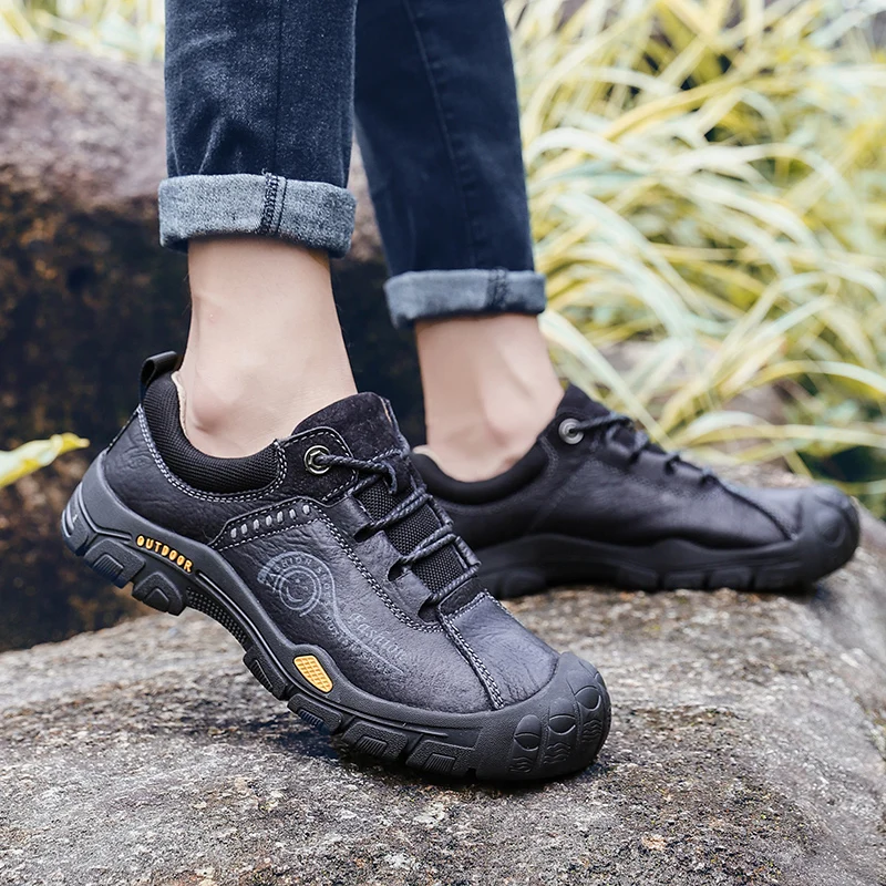Genuine Leather Men Casual Shoes lace up outdoor Luxury Brand Mens Loafers Moccasins Breathable Black Driving Shoes men
Genuine Leather Men Casual Shoes lace up outdoor Luxury Brand Mens Loafers Moccasins Breathable Black Driving Shoes men