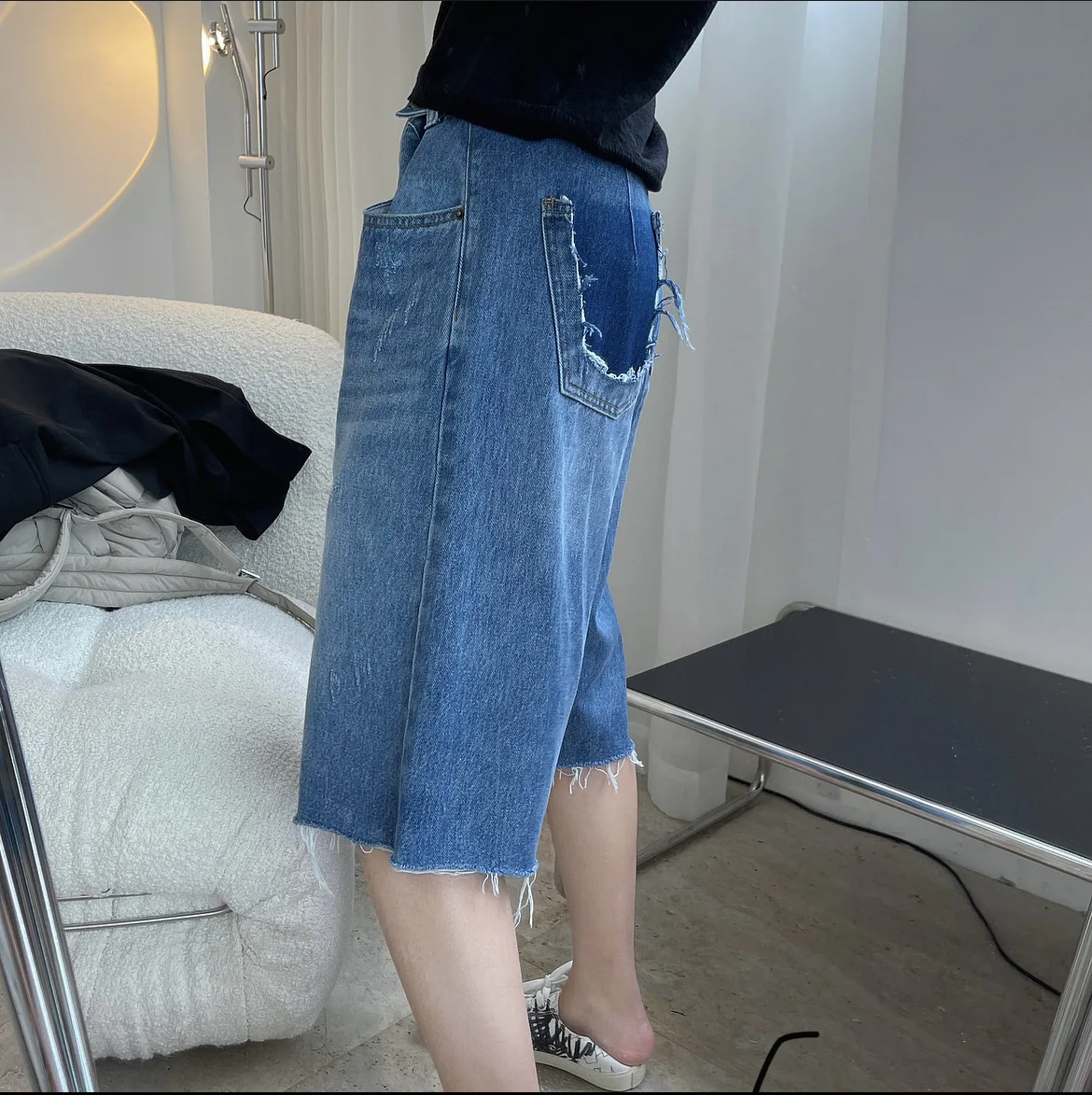 Summer New Korean Casual Lace Design Adjustable High Waist Straight Tube Denim Capris Loose And Thin Pants
Summer New Korean Casual Lace Design Adjustable High Waist Straight Tube Denim Capris Loose And Thin Pants