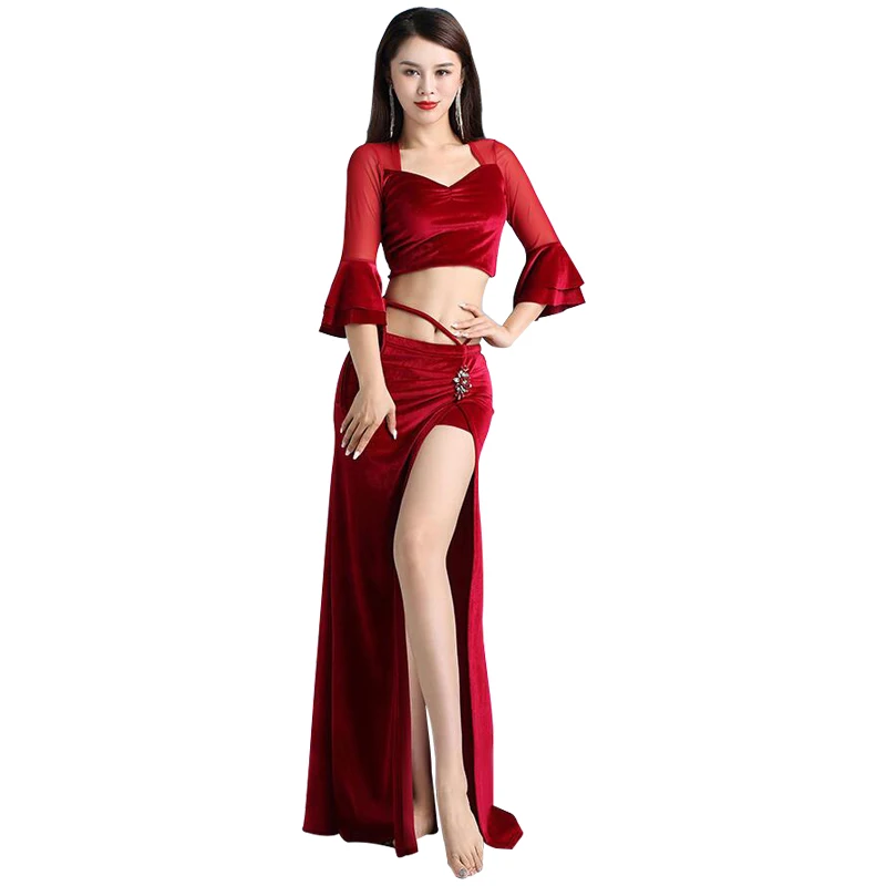 2020 New Belly Dance Costume Velvet Training Set Tops Long Skirt Sexy Oriental Dance Clothes Adult Belly Performance Costume
2020 New Belly Dance Costume Velvet Training Set Tops Long Skirt Sexy Oriental Dance Clothes Adult Belly Performance Costume