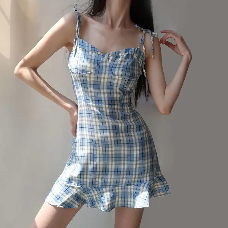 2021 Summer Ladies Dress Temperament Square Neck Halter Slim Slimming Sweet Retro Fishtail Plaid Suspender Dress Women
2021 Summer Ladies Dress Temperament Square Neck Halter Slim Slimming Sweet Retro Fishtail Plaid Suspender Dress Women