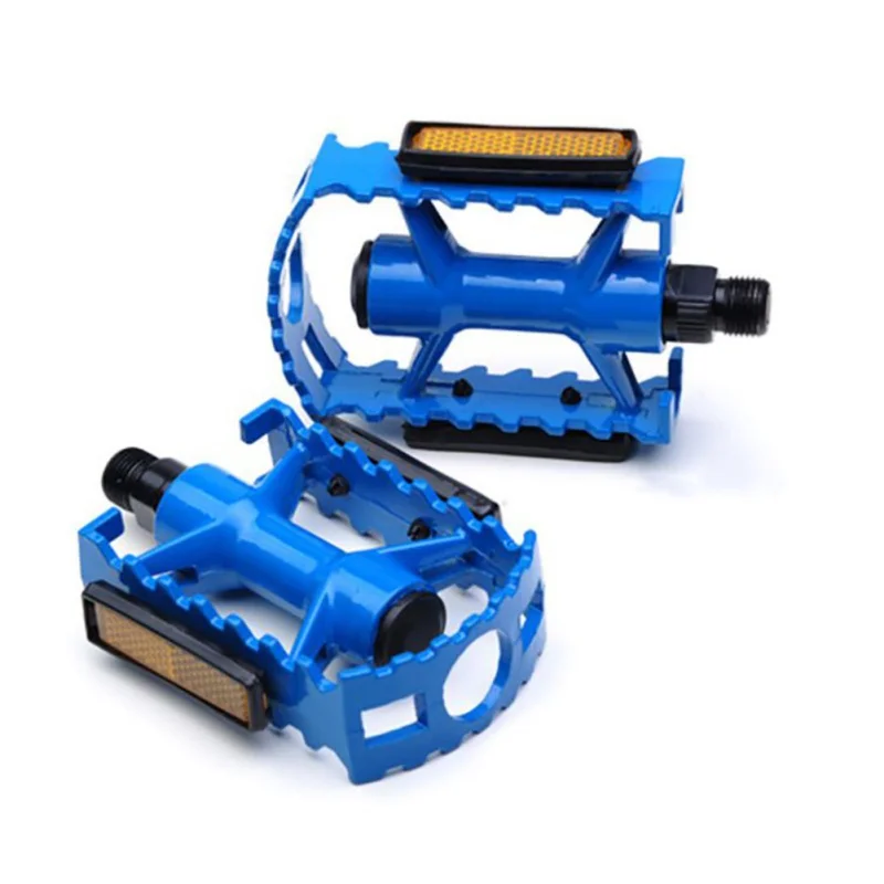 1Pair Ultralight Bicycle Pedals MTBRoad Bike Part Pedal Cycling Aluminum Alloy with Reflective Strip Pedals Bicycle Part New
1Pair Ultralight Bicycle Pedals MTBRoad Bike Part Pedal Cycling Aluminum Alloy with Reflective Strip Pedals Bicycle Part New