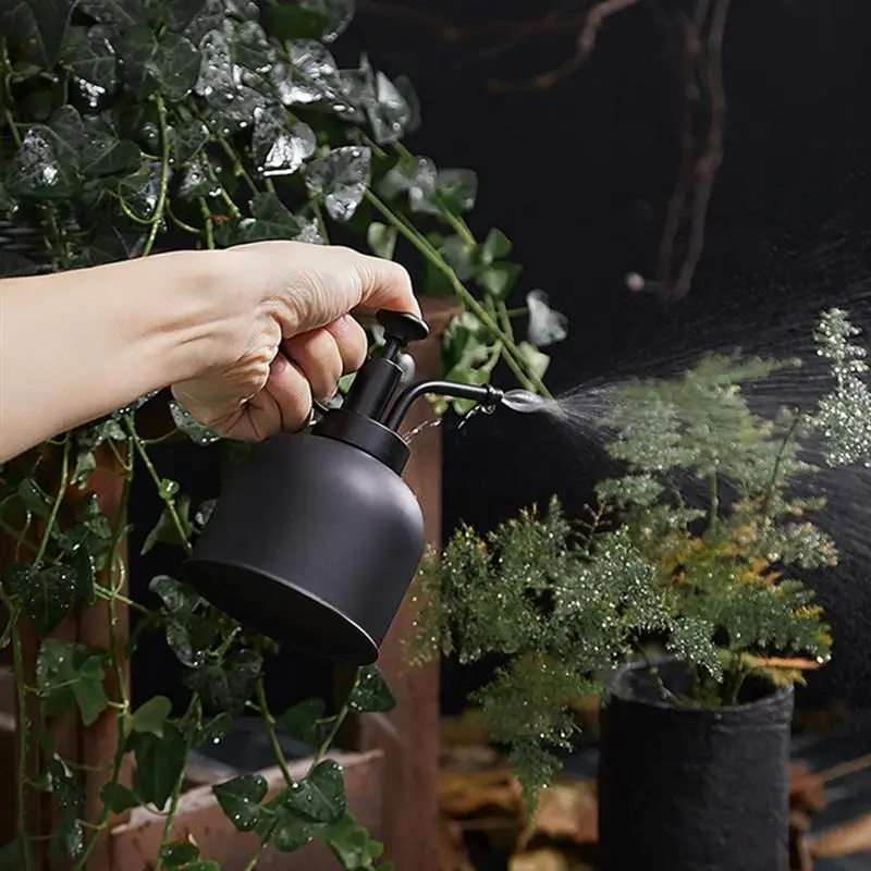 1pc Stainless Steel Flower Watering Pot Vintage Style Household Indoor Plant Water Sprayer
1pc Stainless Steel Flower Watering Pot Vintage Style Household Indoor Plant Water Sprayer