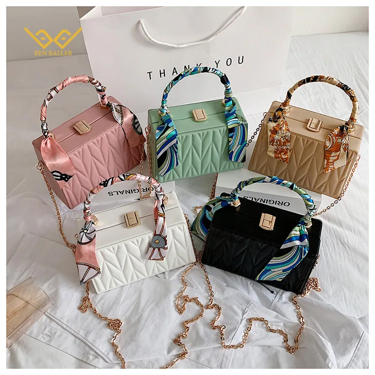 BEN BALLER Women's Handbags Solid Color Lock PU Leather Small Square Bag New Trend Retro Checkered Chain Messenger Bags
BEN BALLER Women's Handbags Solid Color Lock PU Leather Small Square Bag New Trend Retro Checkered Chain Messenger Bags