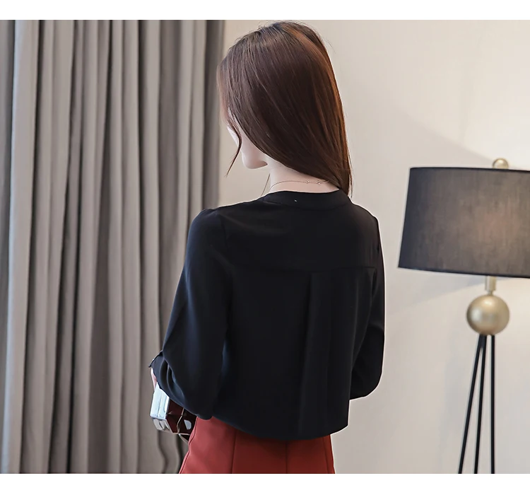 Women's Shirts Long-sleeved V-neck Blouse Solid Color Comfortable Fashion Casual Korean Spring and Summer
Women's Shirts Long-sleeved V-neck Blouse Solid Color Comfortable Fashion Casual Korean Spring and Summer