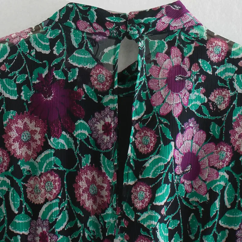 2021 Summer Long Sleeve Chiffon Fashion Retro Printed Pleated Ladies Dress 
2021 Summer Long Sleeve Chiffon Fashion Retro Printed Pleated Ladies Dress