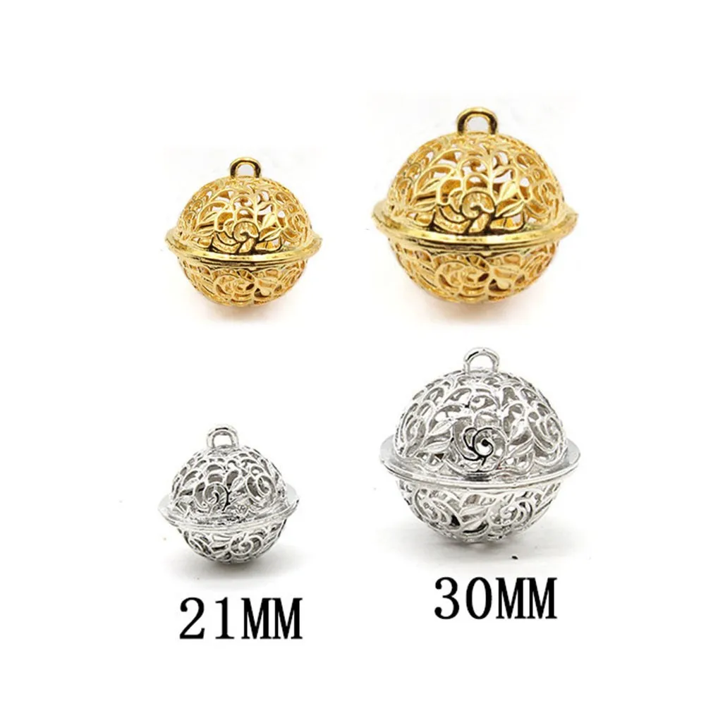 20PC Hollow Christmas Bells Metal Jingle Bells Christmas Tree Decoration Baubles For Earrings Bracelet Or Necklace
20PC Hollow Christmas Bells Metal Jingle Bells Christmas Tree Decoration Baubles For Earrings Bracelet Or Necklace
