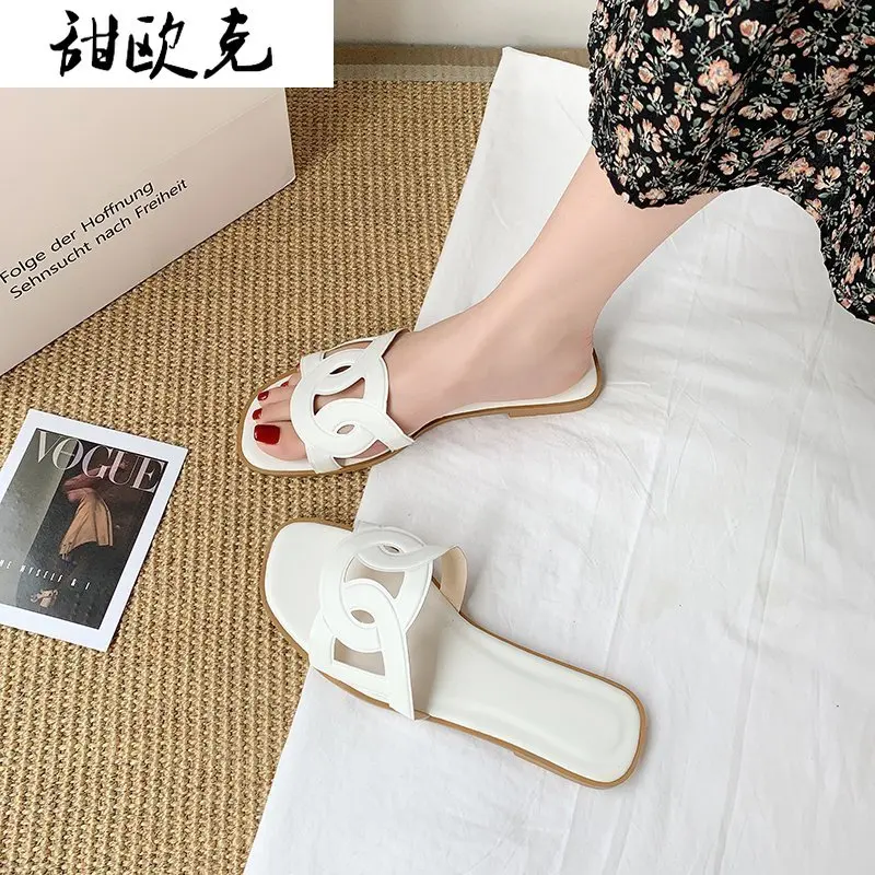 2021 New Hollow Leather Slippers Women Fashion Summer Sandals Shoes Women Solid Outdoor Slippers Women Flat Beach Slippers
2021 New Hollow Leather Slippers Women Fashion Summer Sandals Shoes Women Solid Outdoor Slippers Women Flat Beach Slippers
