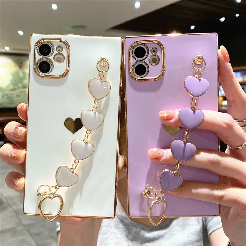 For iPhone 12 Pro Max Case Gorgeous Plating Heart Chain Phone Case For iPhone 11 Pro XR XS Max 7 8 Plus SE Wrist Band Soft Cover
For iPhone 12 Pro Max Case Gorgeous Plating Heart Chain Phone Case For iPhone 11 Pro XR XS Max 7 8 Plus SE Wrist Band Soft Cover