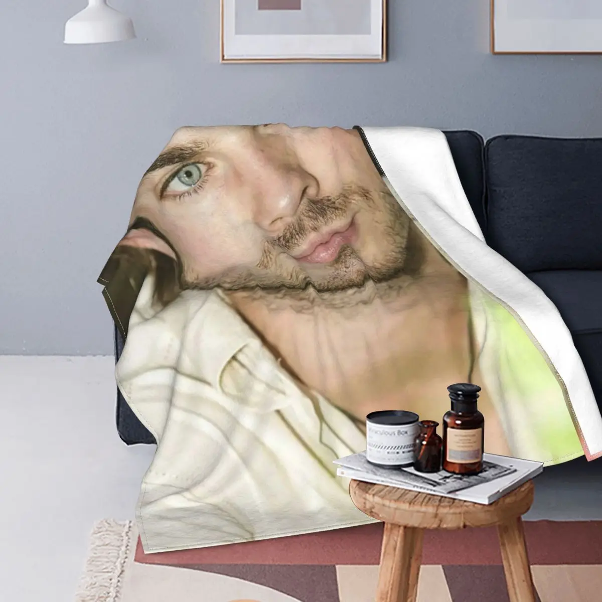 Damon Salvatorea Handsome Blankets Flannel Spring/Autumn The Vampire Diaries Thin Throw Blanket for Bedding Bedroom Bedspreads
Damon Salvatorea Handsome Blankets Flannel Spring/Autumn The Vampire Diaries Thin Throw Blanket for Bedding Bedroom Bedspreads