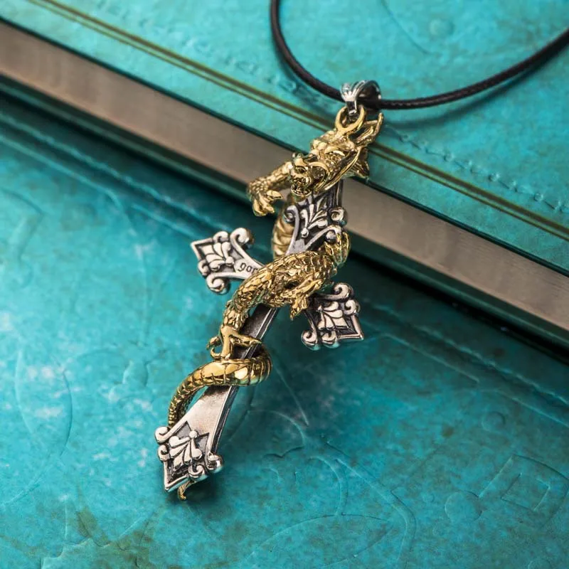 Classic Cross Panlong Pendant Necklace for Men Gothic Intarsia Domineering Pendant Necklace
Classic Cross Panlong Pendant Necklace for Men Gothic Intarsia Domineering Pendant Necklace