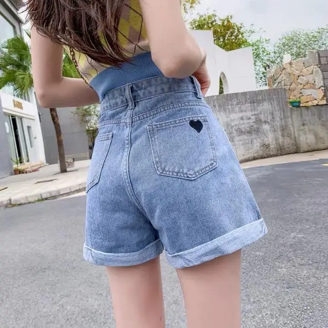 High waist denim shorts women's 2021 new summer Korean version loose wide leg A-line show thin versatile trend hot pants with
High waist denim shorts women's 2021 new summer Korean version loose wide leg A-line show thin versatile trend hot pants with