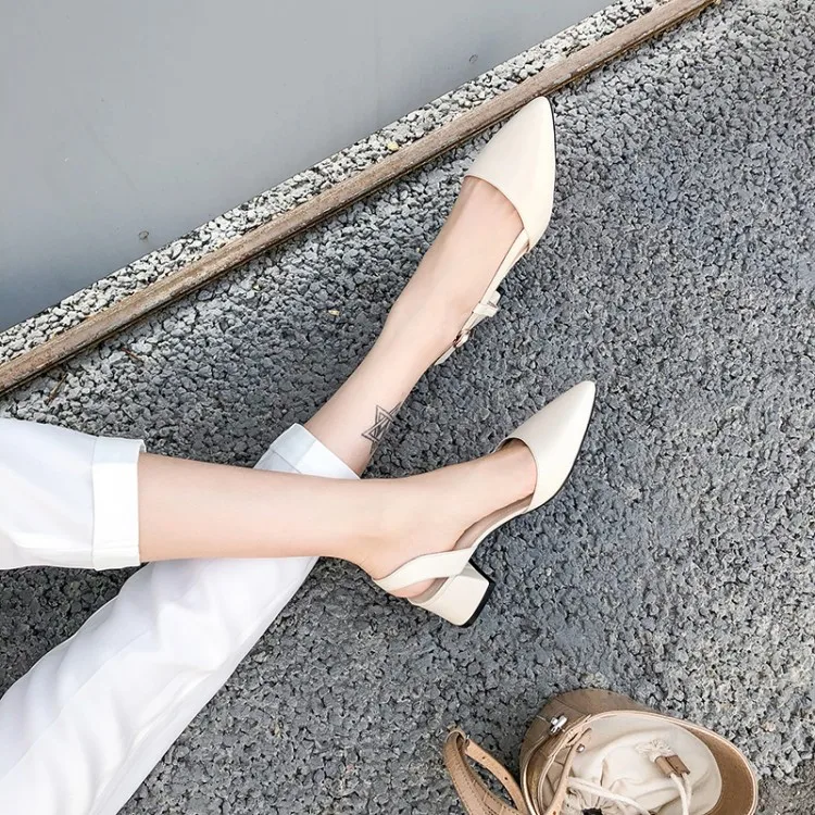 Oversized high heels sandals women shoes woman summer ladies Tip-on buckle back tripping sandals with thick heels
Oversized high heels sandals women shoes woman summer ladies Tip-on buckle back tripping sandals with thick heels