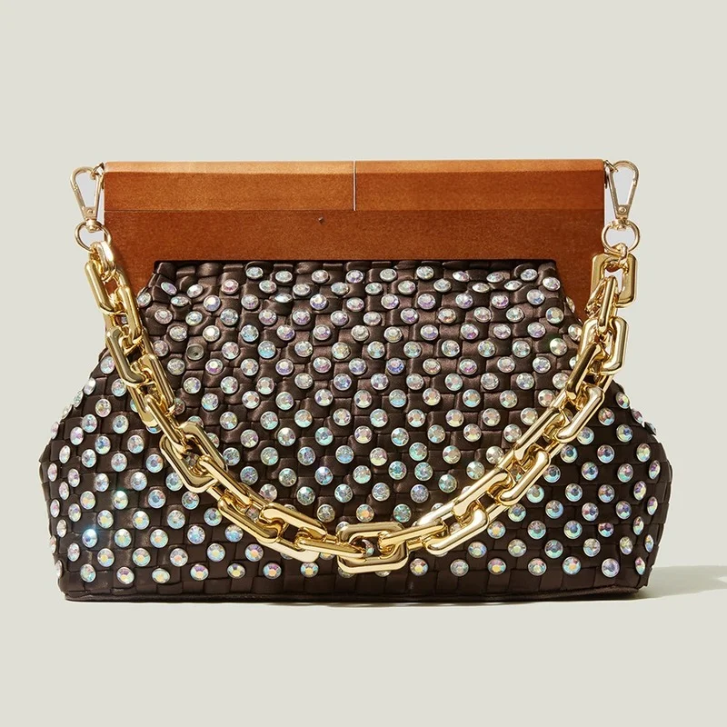 New Rhinestone Women's Bag Retro Portable Chain Wooden Clip Round Buckle Single Shoulder Bag Popular Versatile Messenger Bag
New Rhinestone Women's Bag Retro Portable Chain Wooden Clip Round Buckle Single Shoulder Bag Popular Versatile Messenger Bag