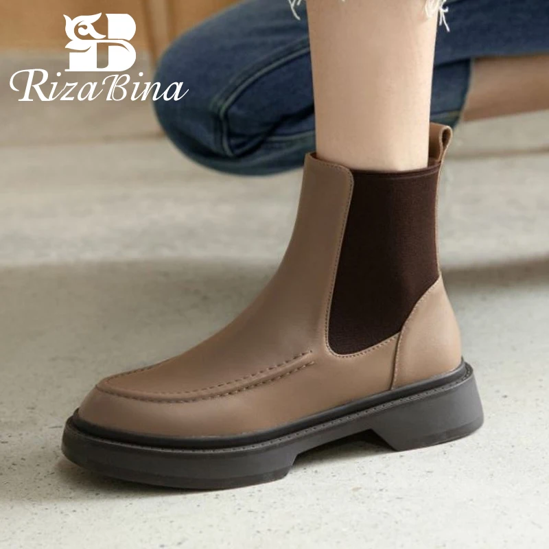 Ботильоны женские зимние из натуральной кожи на плоской подошве, размеры 34-40 
Ботильоны женские зимние из натуральной кожи на плоской подошве, размеры 34-40