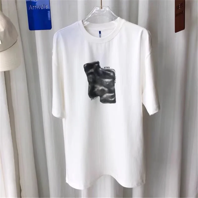 New Ader Error 2021ss Graffiti Embroidery 1:1 Best Quality Men's And Women's Short Sleeve Ader T-Shirt
New Ader Error 2021ss Graffiti Embroidery 1:1 Best Quality Men's And Women's Short Sleeve Ader T-Shirt