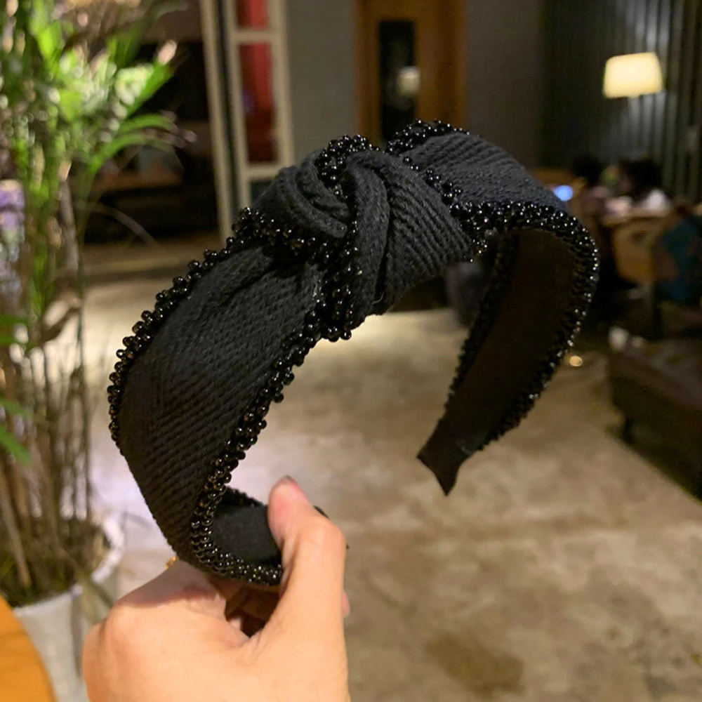 Knotted Headband Women's Beaded Hair Headband Wide Brim European And American Style High-end New Hair Accessories Headwear
Knotted Headband Women's Beaded Hair Headband Wide Brim European And American Style High-end New Hair Accessories Headwear