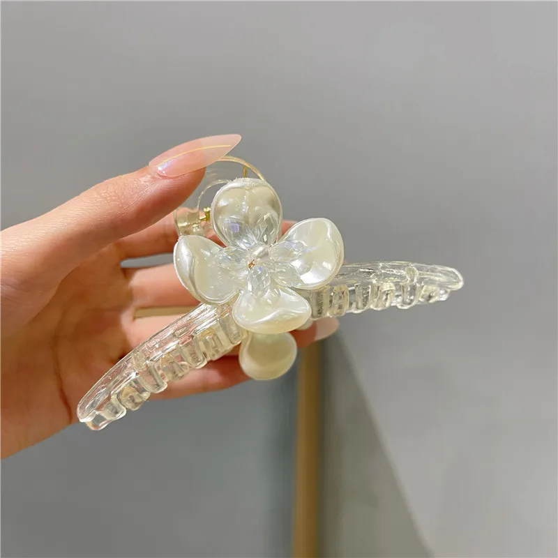 Big White Camellia Girls Hair Clips Sweet Floral Crystal Hair Accessories for Women
Big White Camellia Girls Hair Clips Sweet Floral Crystal Hair Accessories for Women