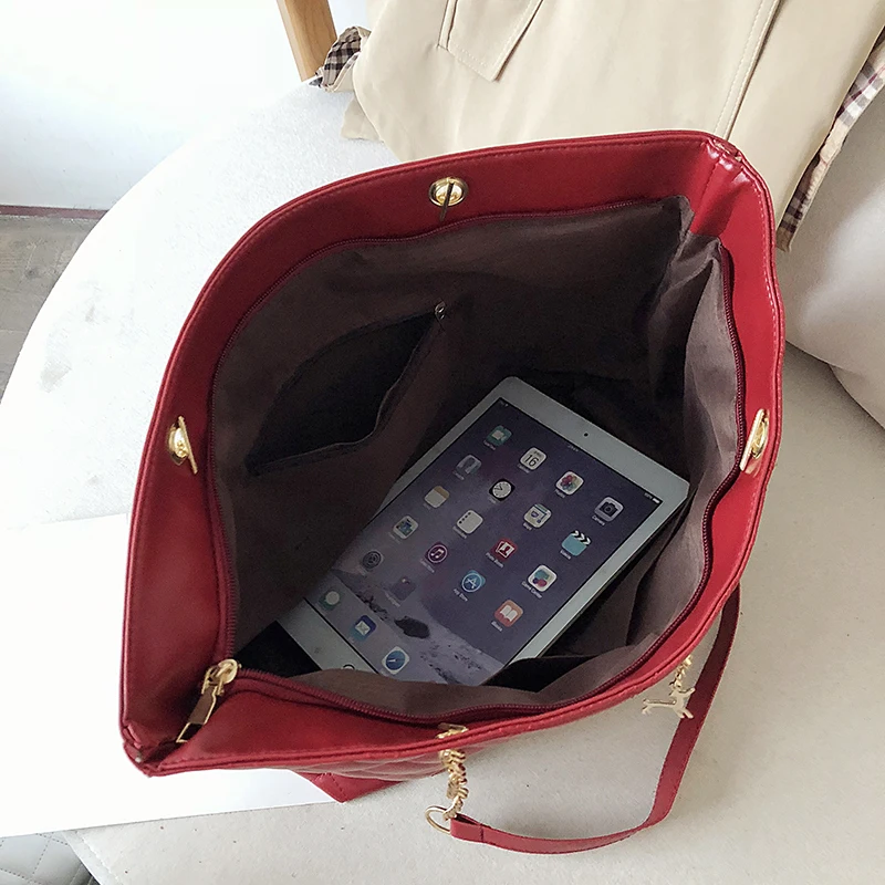 LUCDO high quality PU Leather Chains Luxury Handbags Designer Large capacity totes bags Female Crossbody Bags For Women 2020
LUCDO high quality PU Leather Chains Luxury Handbags Designer Large capacity totes bags Female Crossbody Bags For Women 2020