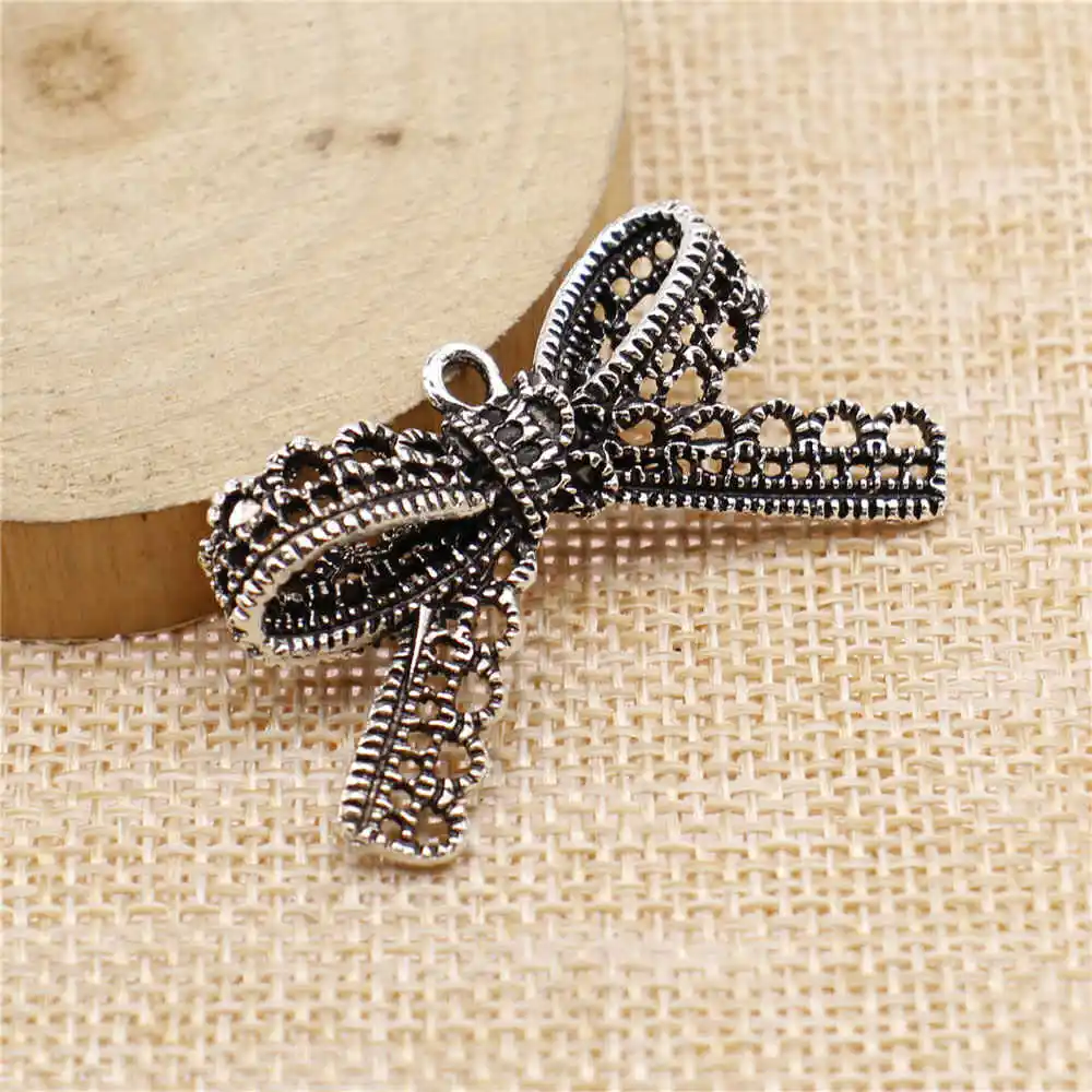 Handmade Pendants For Jewelry Accessories 4pcs Bow Charms 40x25mm Antique Silver Plated
Handmade Pendants For Jewelry Accessories 4pcs Bow Charms 40x25mm Antique Silver Plated