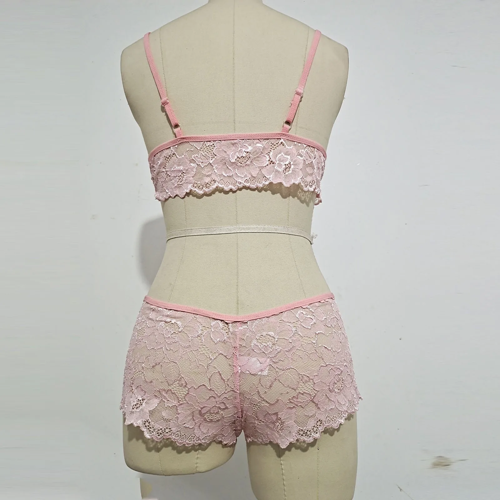 New French Style Sexy Underwear Set Cotton Brassiere Women Hollow Deep V Lingerie Set Lace Embroidery Push Up Bra Panties Sets
New French Style Sexy Underwear Set Cotton Brassiere Women Hollow Deep V Lingerie Set Lace Embroidery Push Up Bra Panties Sets