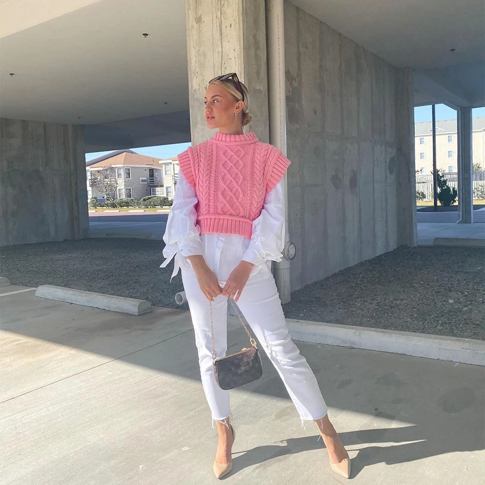 New Pop Women Knit Crop Sweater Vest sleeveless Warm Casual Vogue Cropped Knitted Woman Sweaters Pullover Tops
New Pop Women Knit Crop Sweater Vest sleeveless Warm Casual Vogue Cropped Knitted Woman Sweaters Pullover Tops
