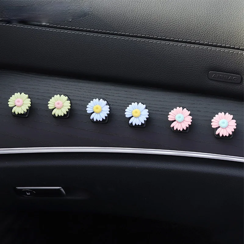 2pcs Car Invisible Hooks Storage Portable USB Cable Headphone Key 3 Color Small Daisy Flowers Hanger Car Accessories
2pcs Car Invisible Hooks Storage Portable USB Cable Headphone Key 3 Color Small Daisy Flowers Hanger Car Accessories