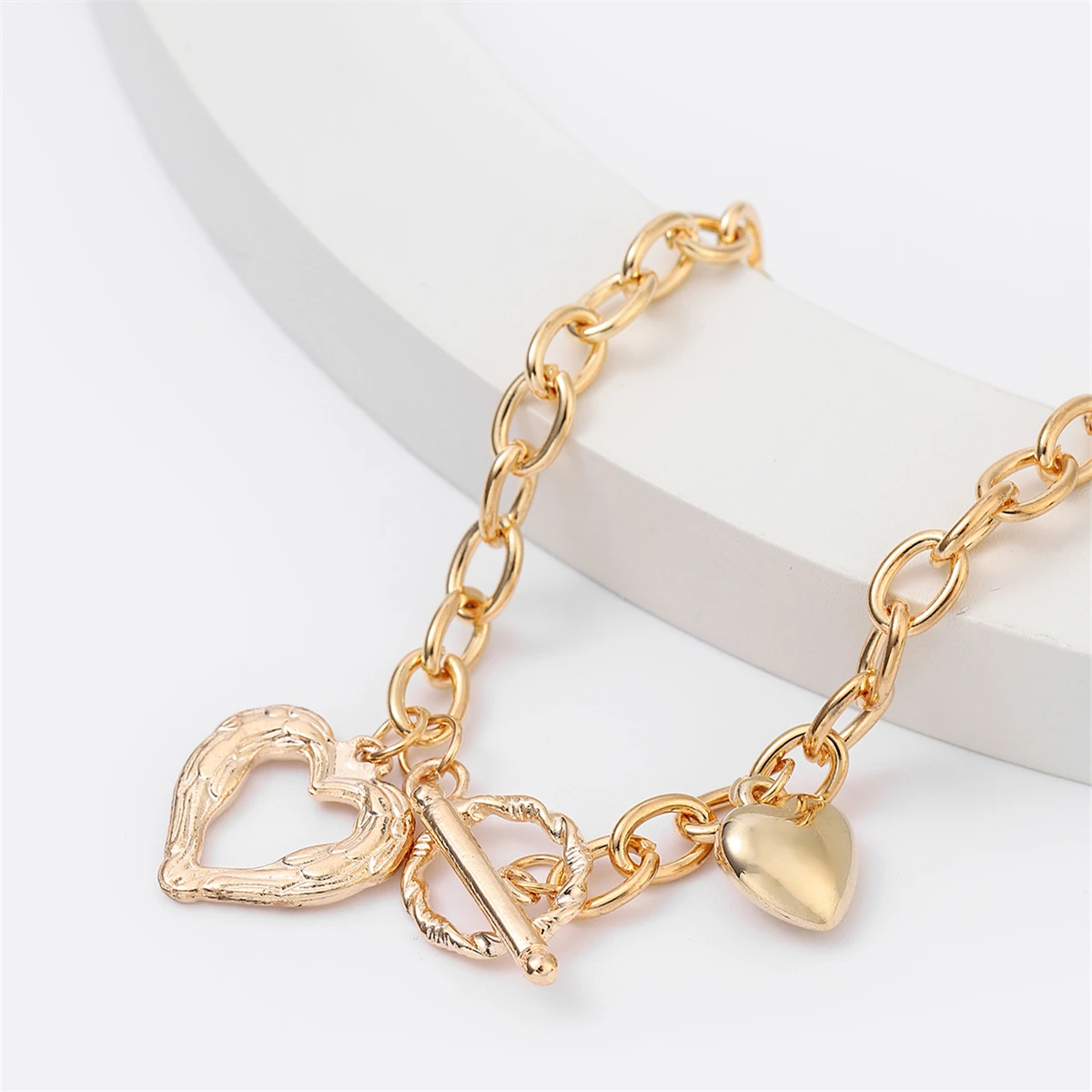 Hollow Love Necklace Unfading OT Peach Heart Clavicle Chain Gothic Necklace for Women Fashion Jewelry collares colgantes
Hollow Love Necklace Unfading OT Peach Heart Clavicle Chain Gothic Necklace for Women Fashion Jewelry collares colgantes