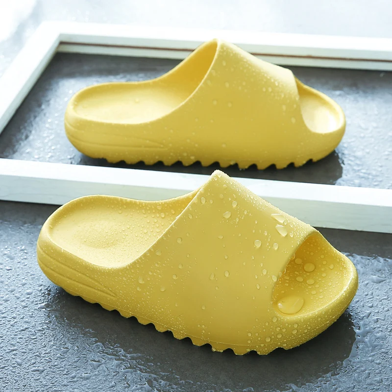 Summer Toddler Flip Flops Soft Bottom House Indoor Slippers Slippers For Boy Girl Home Shoes Beach Love Kids Shoes Family Style
Summer Toddler Flip Flops Soft Bottom House Indoor Slippers Slippers For Boy Girl Home Shoes Beach Love Kids Shoes Family Style