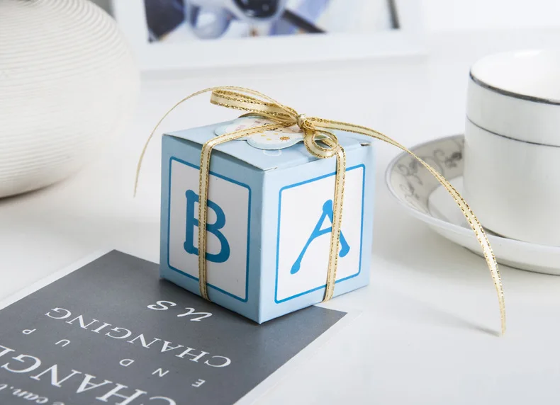 100pc/lot Baby Shower Baby Candy Box Cute Babyshower Party Boxes Letter BABY Printed Pink Blue Lovely Candy Small Gift Box
100pc/lot Baby Shower Baby Candy Box Cute Babyshower Party Boxes Letter BABY Printed Pink Blue Lovely Candy Small Gift Box