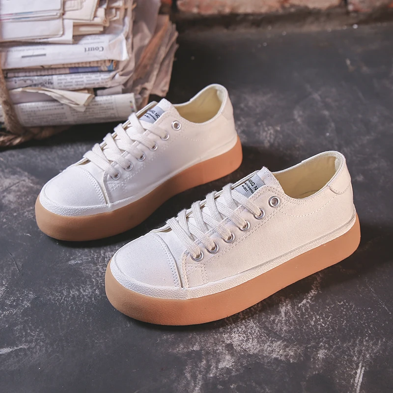 Autumn new 2021 trend casual canvas shoes female student basic cloth shoes fashion lace up women's shoes Korean version
Autumn new 2021 trend casual canvas shoes female student basic cloth shoes fashion lace up women's shoes Korean version