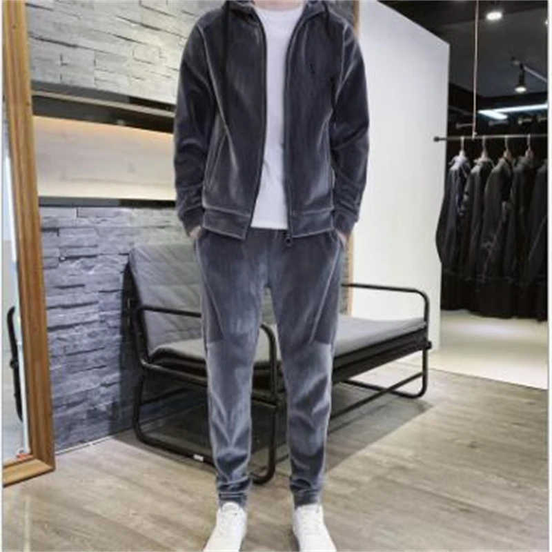 Мужская Спортивная одежда на осень и зиму, новая толстовка, Спортивная одежда на молнии, мужская куртка + повседневные брюки.
Мужская Спортивная одежда на осень и зиму, новая толстовка, Спортивная одежда на молнии, мужская куртка + повседневные брюки.
