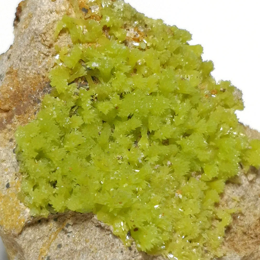 14g B4-3 Natural Pyromorphite Mineral Specimens For Rare Collections From Guangxi Province China Free shipping
14g B4-3 Natural Pyromorphite Mineral Specimens For Rare Collections From Guangxi Province China Free shipping