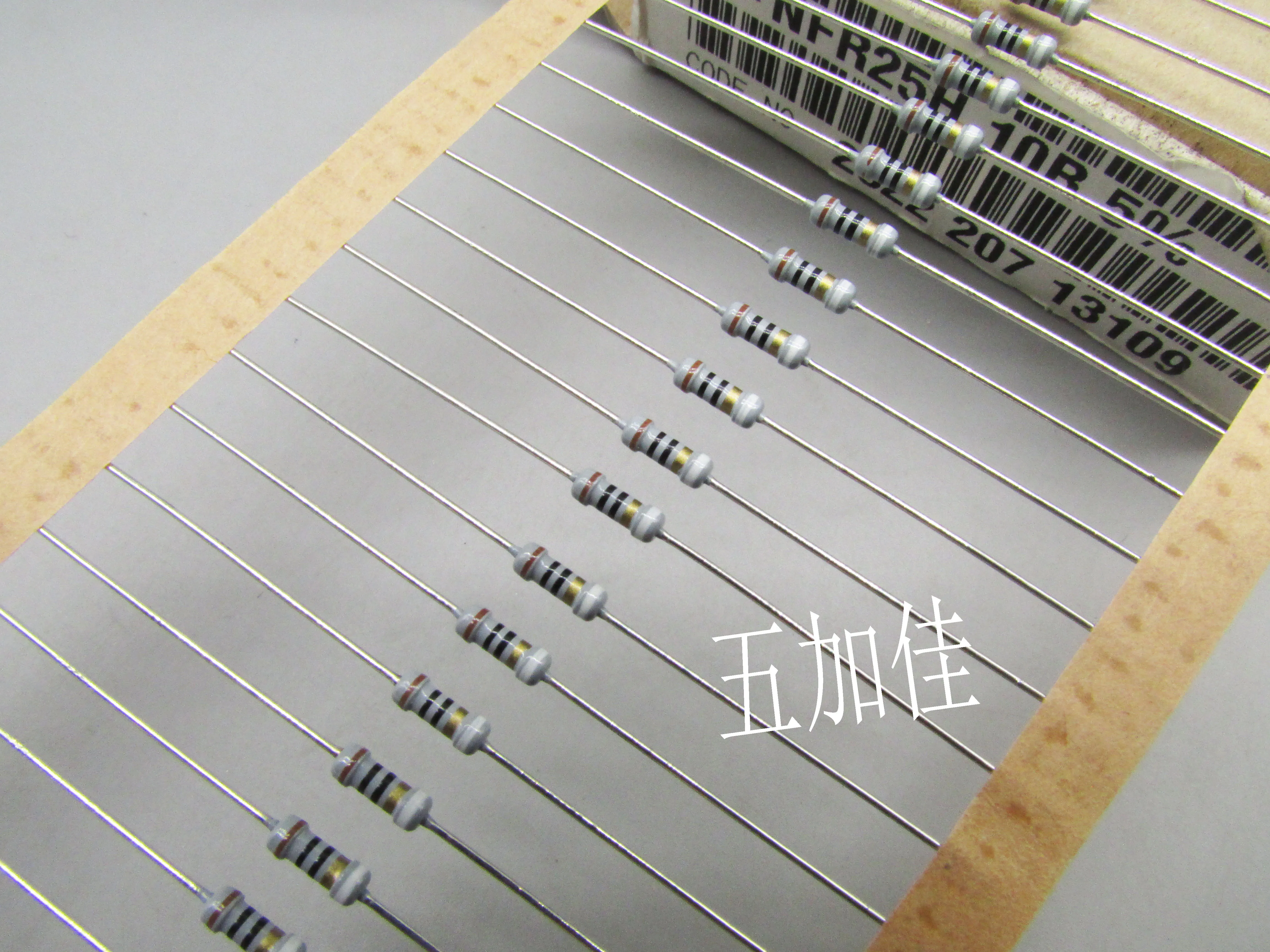 Оригинальный новый 100% NFR25H0001009JA100 1/2W 10R металлический пленочный резистор (индуктор)
Оригинальный новый 100% NFR25H0001009JA100 1/2W 10R металлический пленочный резистор (индуктор)